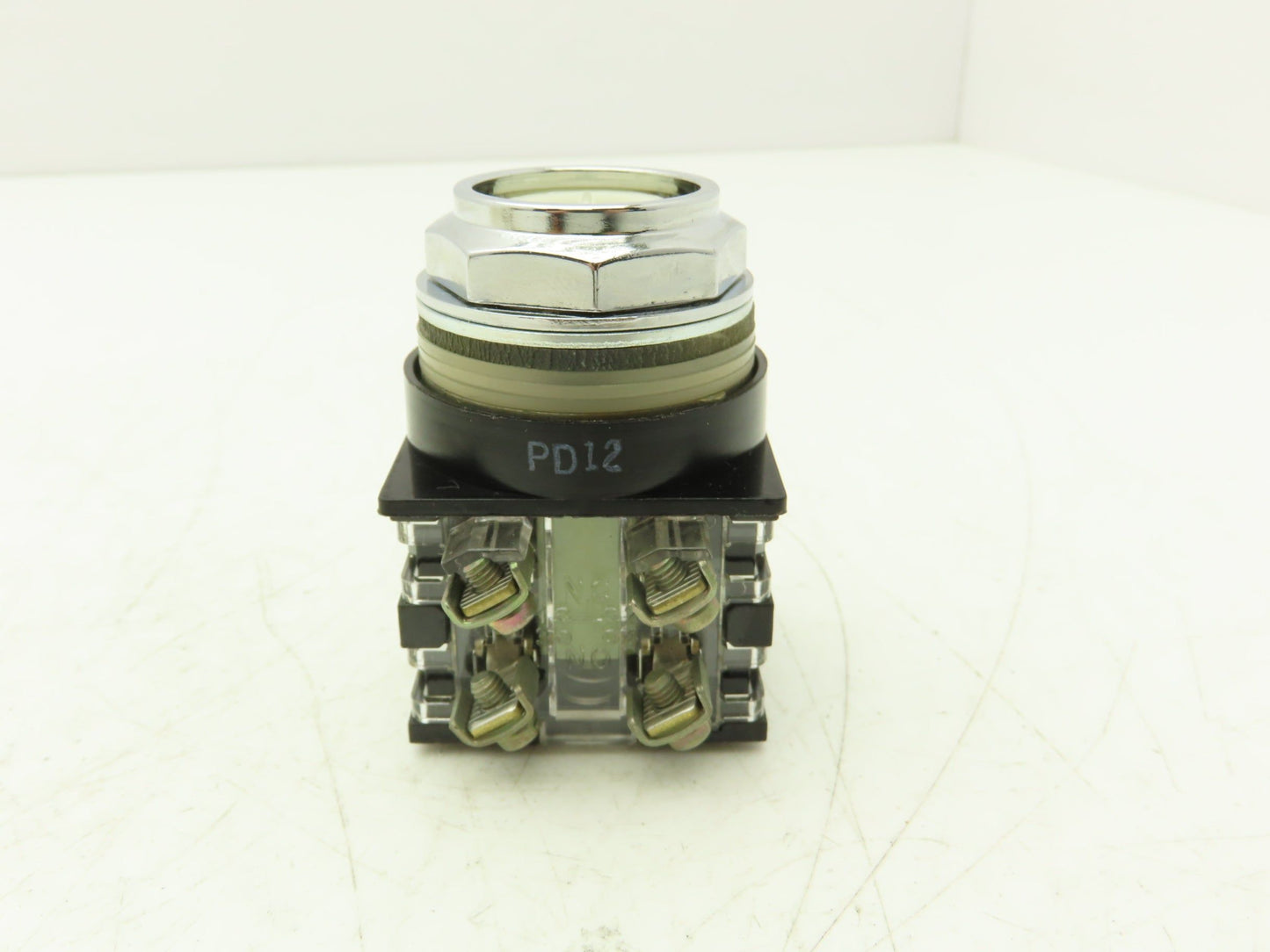 General Electric CR104PBG92A1 Pushbutton Switch Momentary 30mm