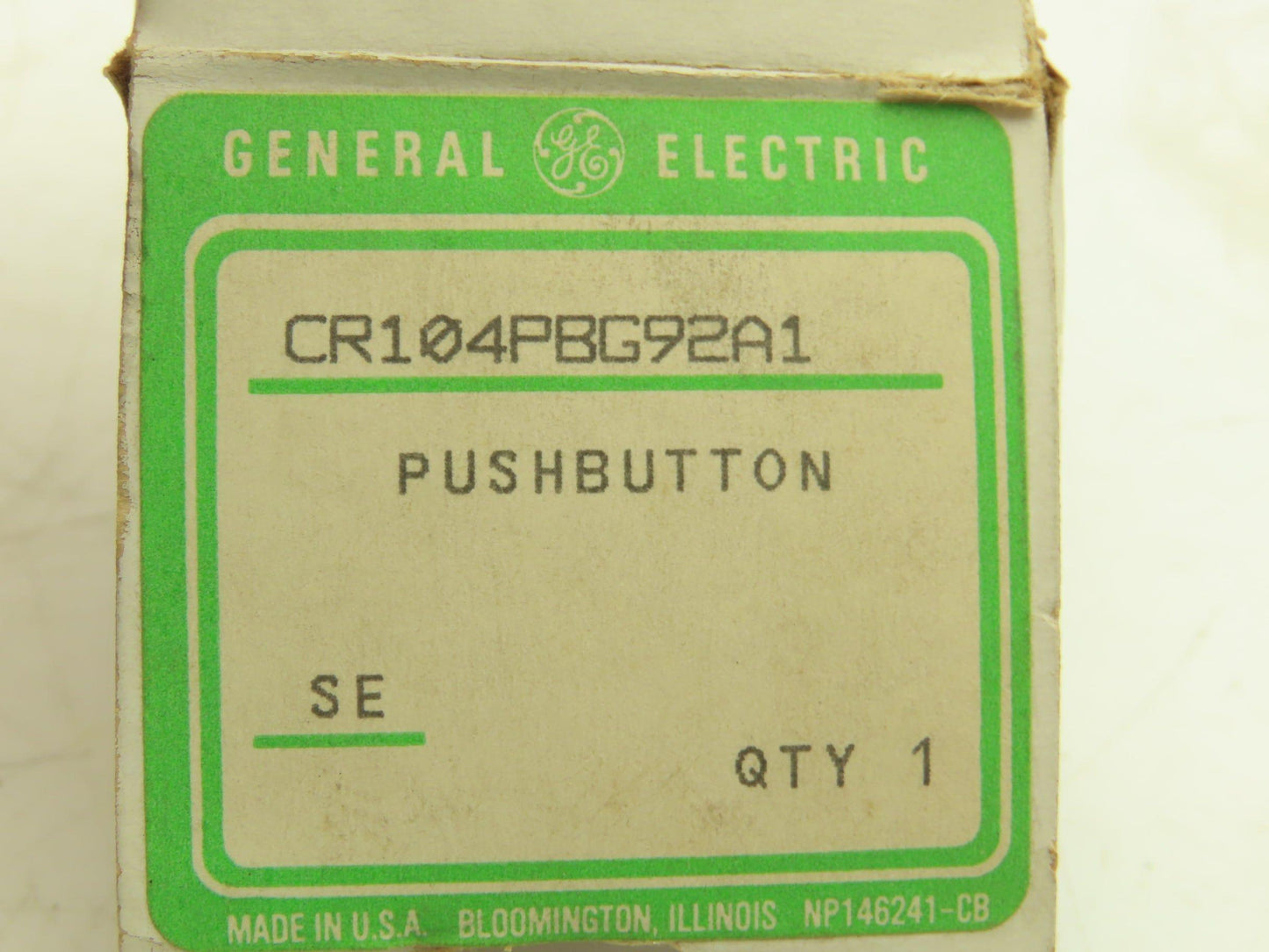 General Electric CR104PBG92A1 Pushbutton Switch Momentary 30mm