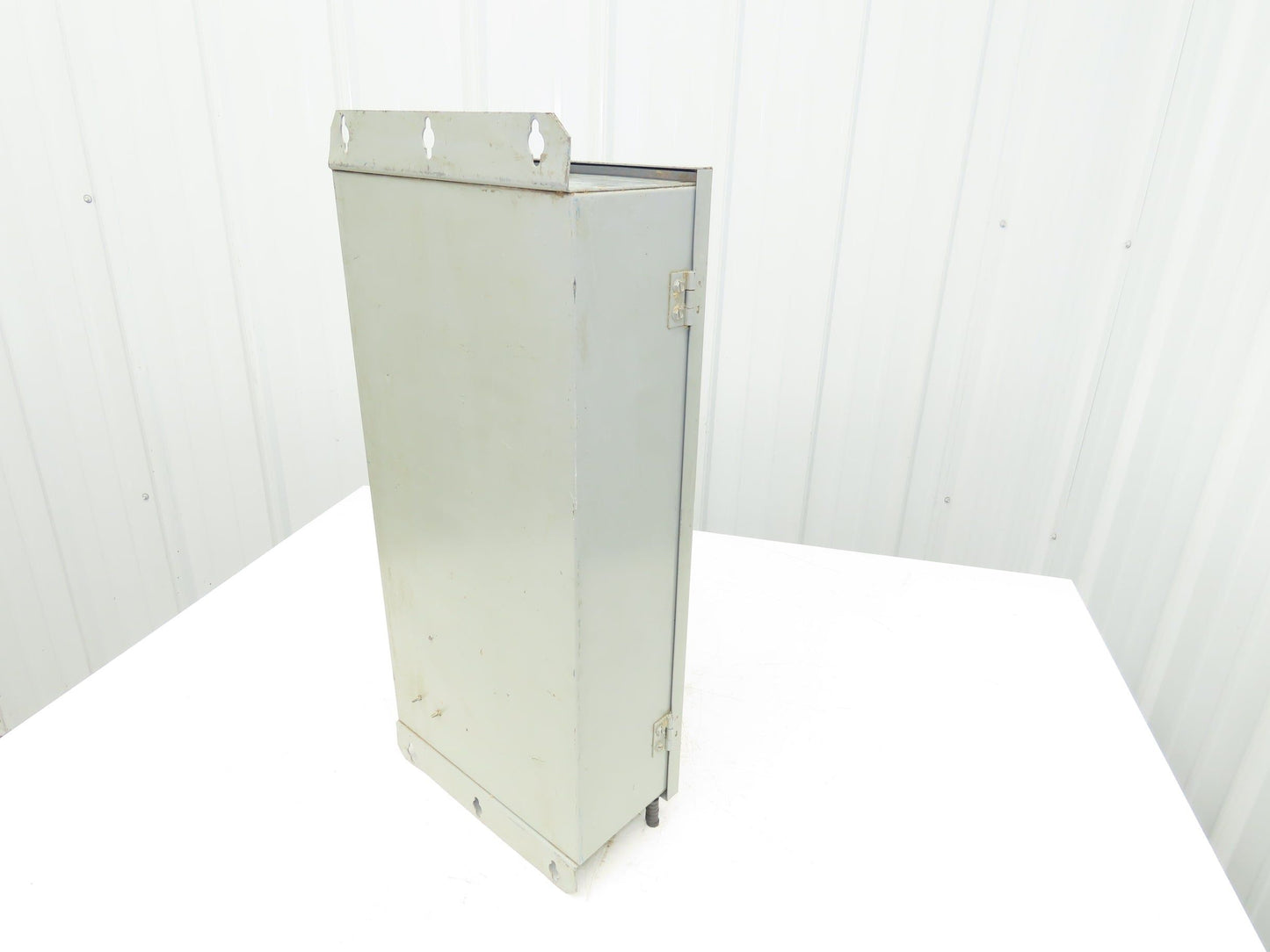 Cutler Hammer Eaton DH363UDKW Safety Disconnect Switch 100A 600V 3Ph Non Fused