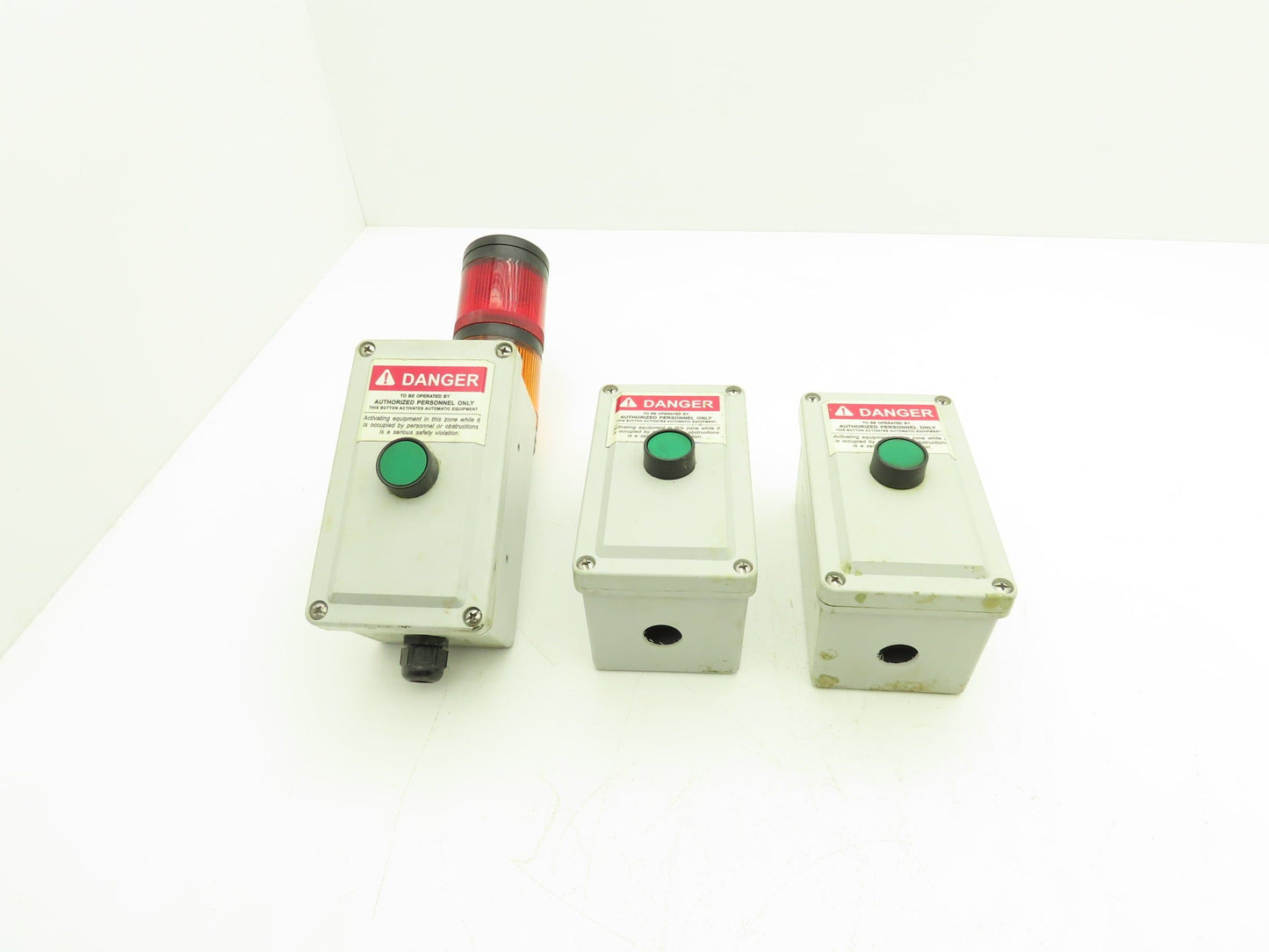 Allen Bradley 855T BVM Single Pushbutton 1 Stack Light Tower Activation Lot of 3