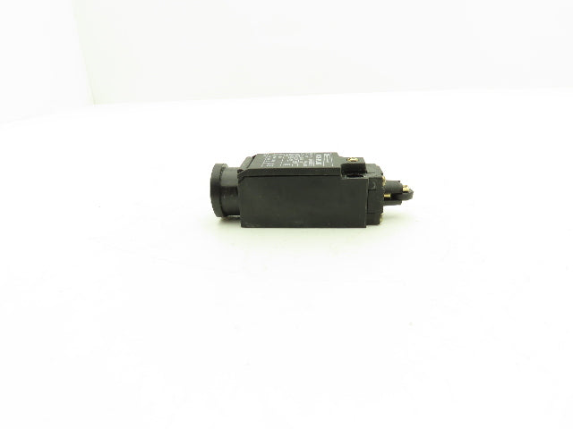 Telemecanique XCK P102H7 Limit Switch Roller Plunger 240vac 3A