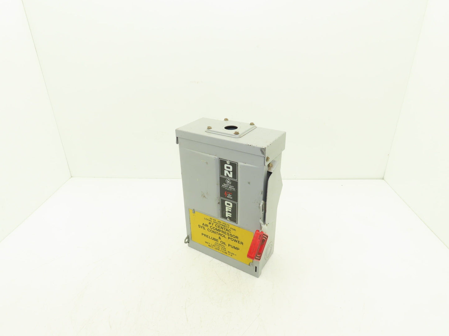 General Electric TH3361R Model 7 GE Safety Disconnect Switch 30A 600VAC Fused