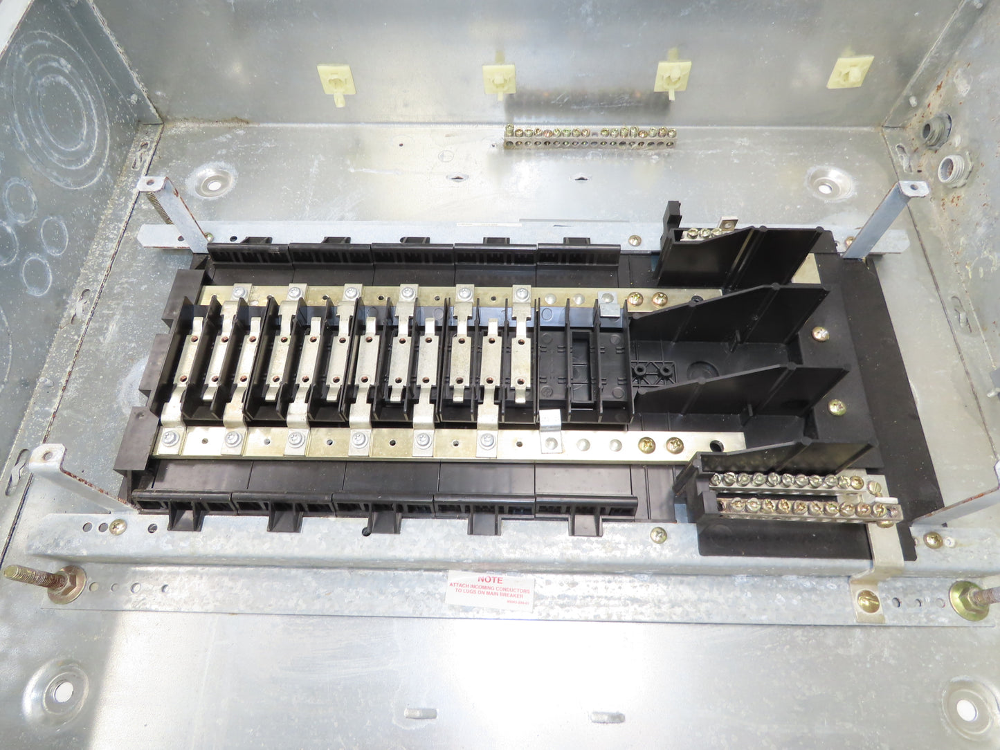 Square D NQOD20M100 Panelboard Load Center Breaker 100A 120/240V 1PH 22 Space