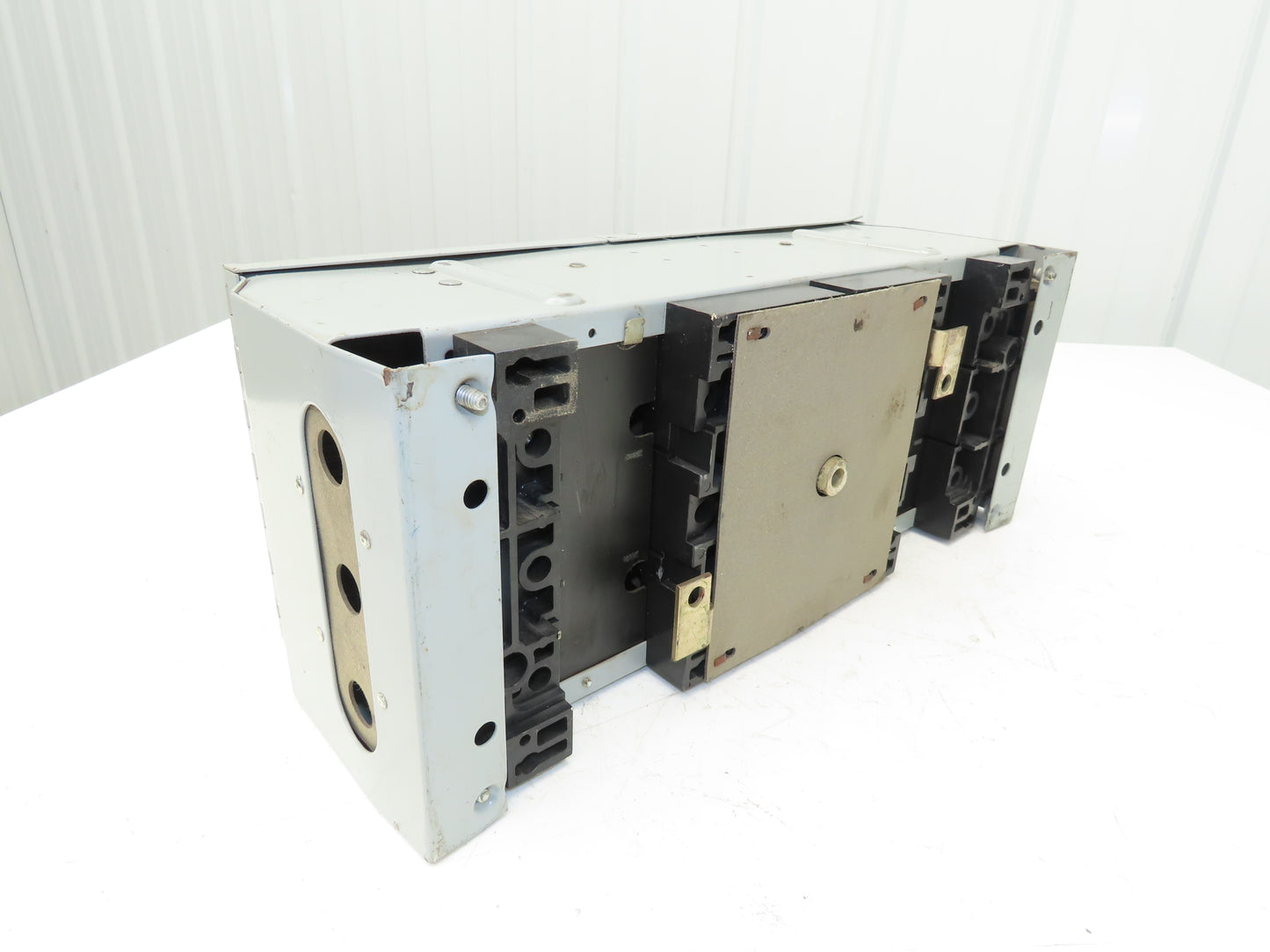 Siemens V7E3611R I-T-E Twin Vacu-Break Fusible Switch 30A 600VAC 3 Pole