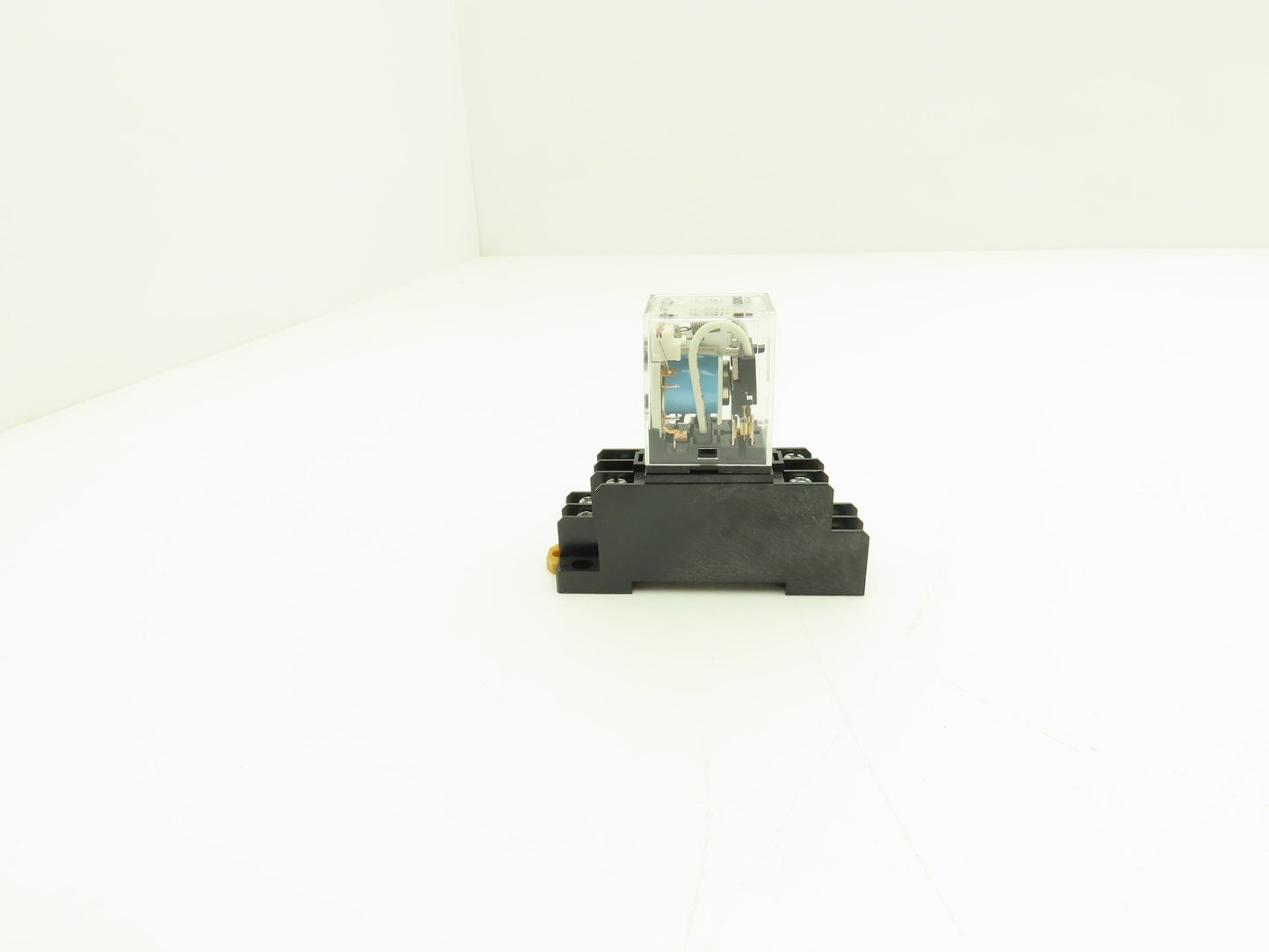 Omron MY2N Relay 24vdc 10A Lot of 43