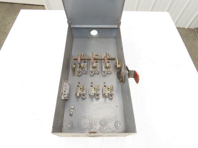 Challenger RGD323SN RGD323SN Safety Disconnect Switch 100A 240VAC Fused 30HP 3Ph
