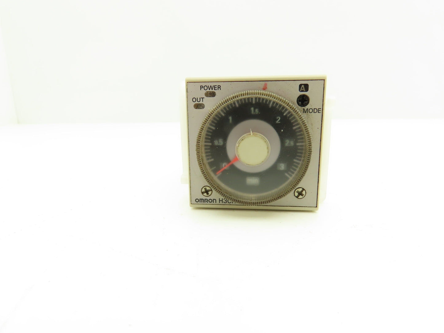 Omron H3CR-A8E Solid-State Timer Relay Socket 100-240V 1.2 Sec-300 Hours