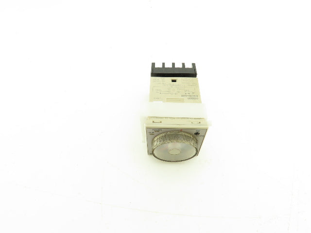 Omron H3CR-A8E Solid-State Timer Relay Socket 100-240V 1.2 Sec-300 Hours