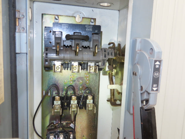 Allen Bradley 512-AACD-24 Combination Starter NEMA Size 0 Fusible 5HP 600V 3ph