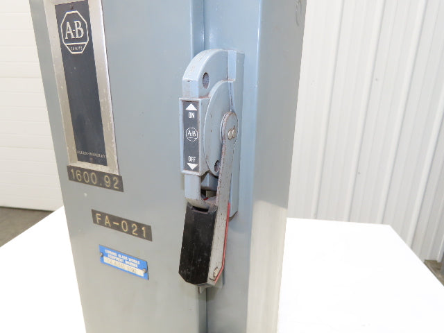 Allen Bradley 512-AACD-24 Combination Starter NEMA Size 0 Fusible 5HP 600V 3ph