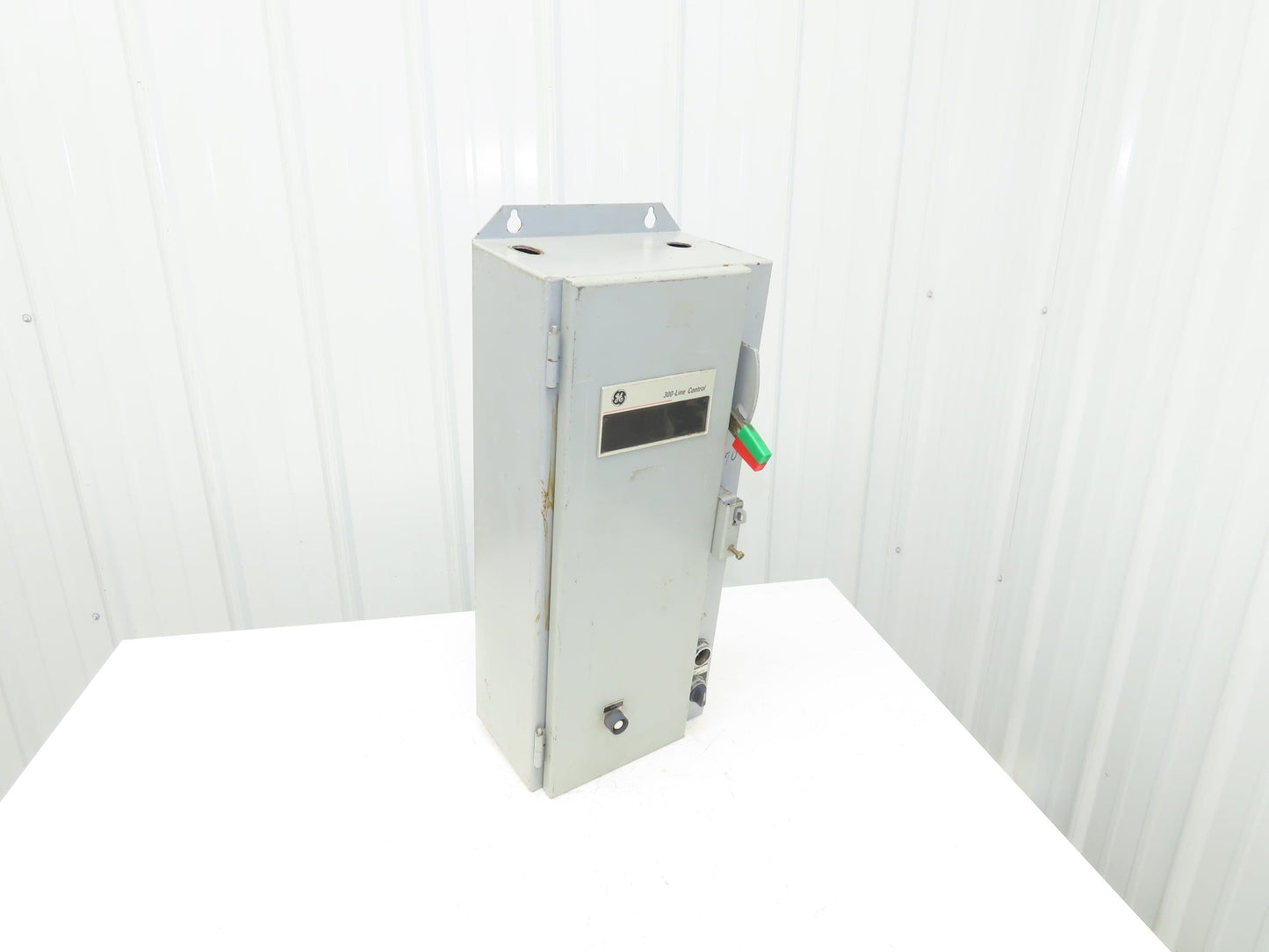 General Electric NP-161815-X Combination Motor Starter Fused 30 Amp 600VAC 10HP