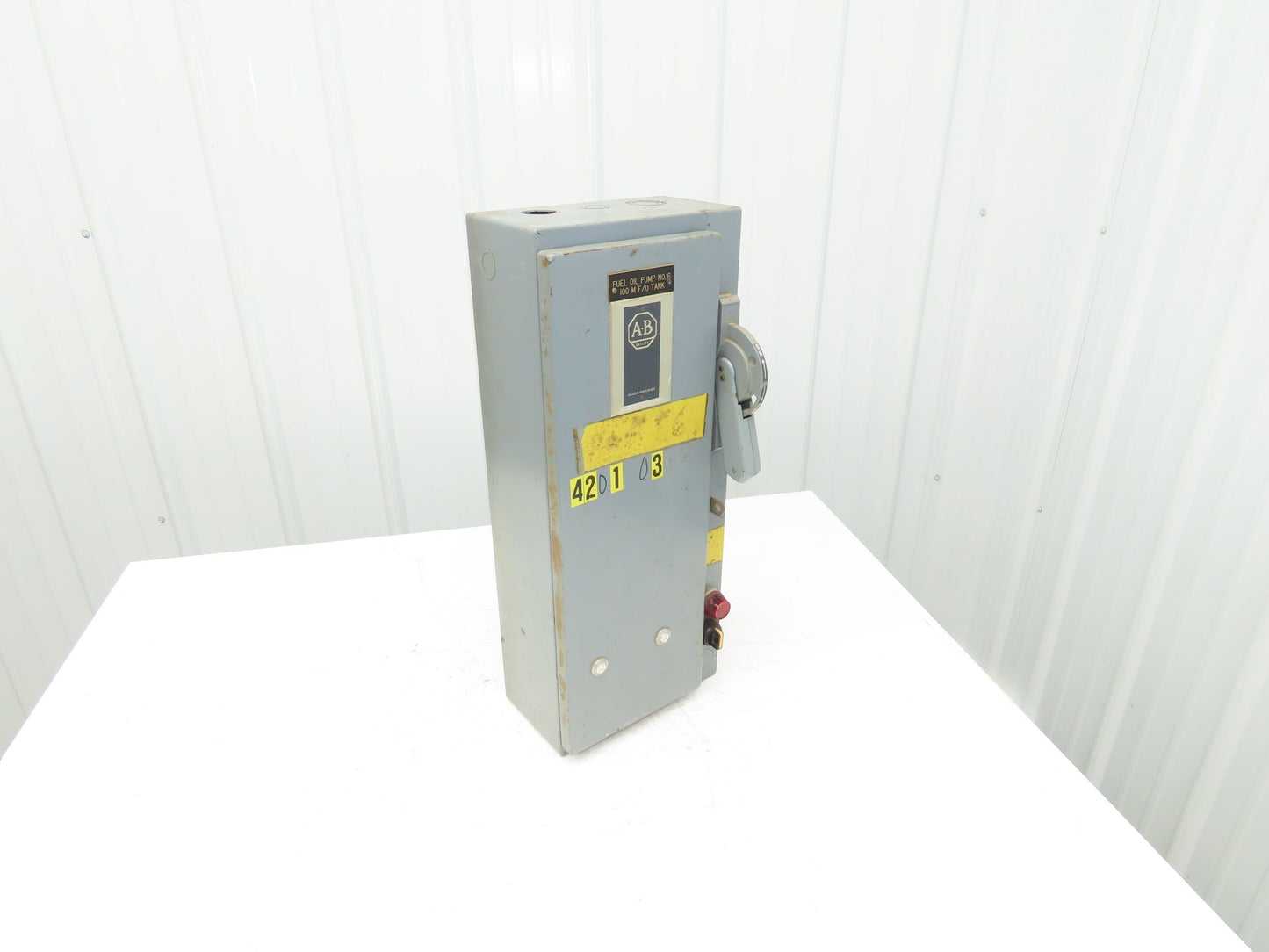 Allen Bradley 712-BACD24 Combination Motor Starter 10HP 600V 3Ph 120V Coil