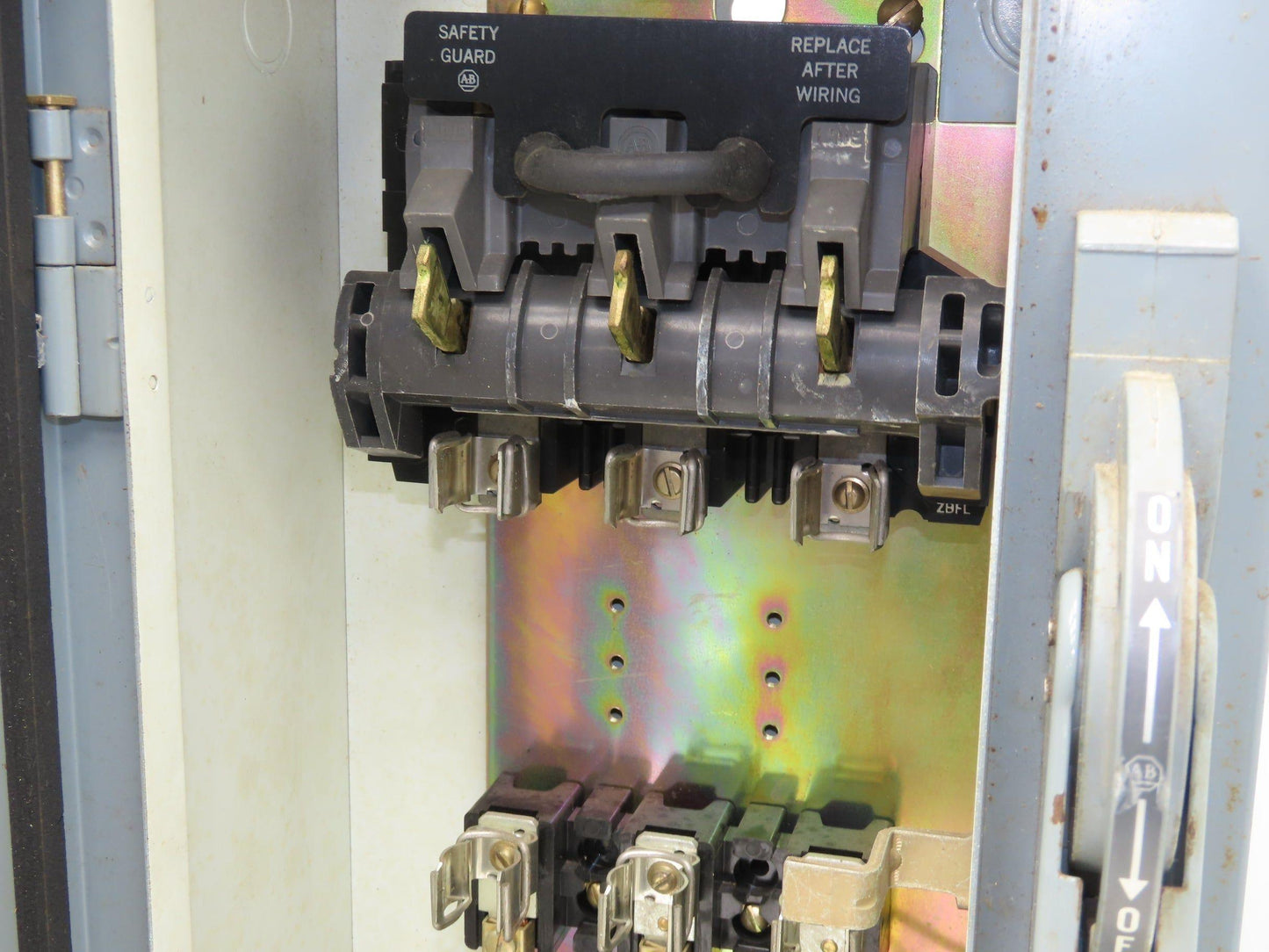 Allen Bradley 712-BACD24 Combination Motor Starter 10HP 600V 3Ph 120V Coil