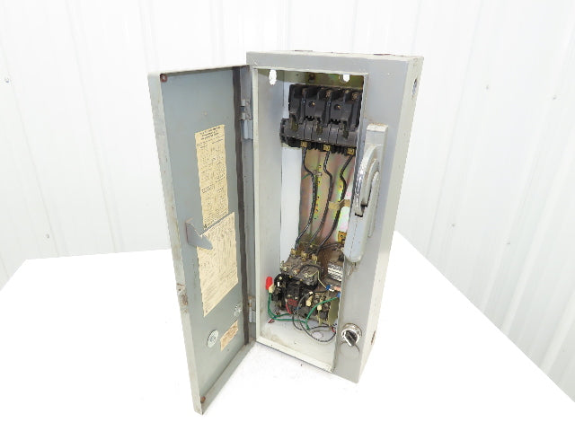Allen-Bradley 712-BAB43 Combination Starter Fusible 600V 3PH 10HP 120V Coil