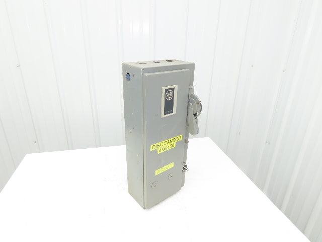 Allen-Bradley 712-BAB43 Combination Starter Fusible 600V 3PH 10HP 120V Coil