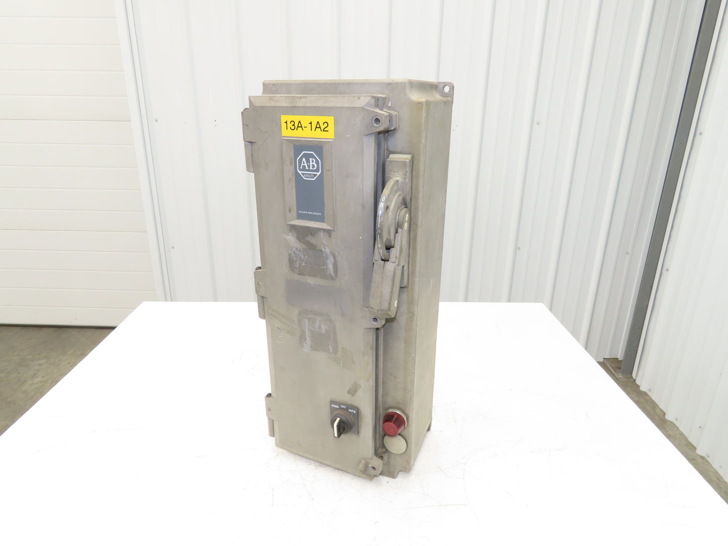 Allen-Bradley 502-T694890-1 Combination Starter Fusible 600V 3PH 10HP 120V Coil