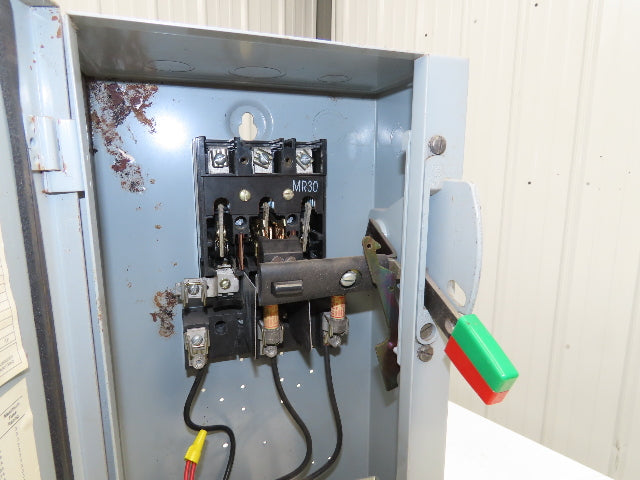 General Electric NP-161815-B Combination Motor Starter Fused 30 Amp 250VAC 10HP