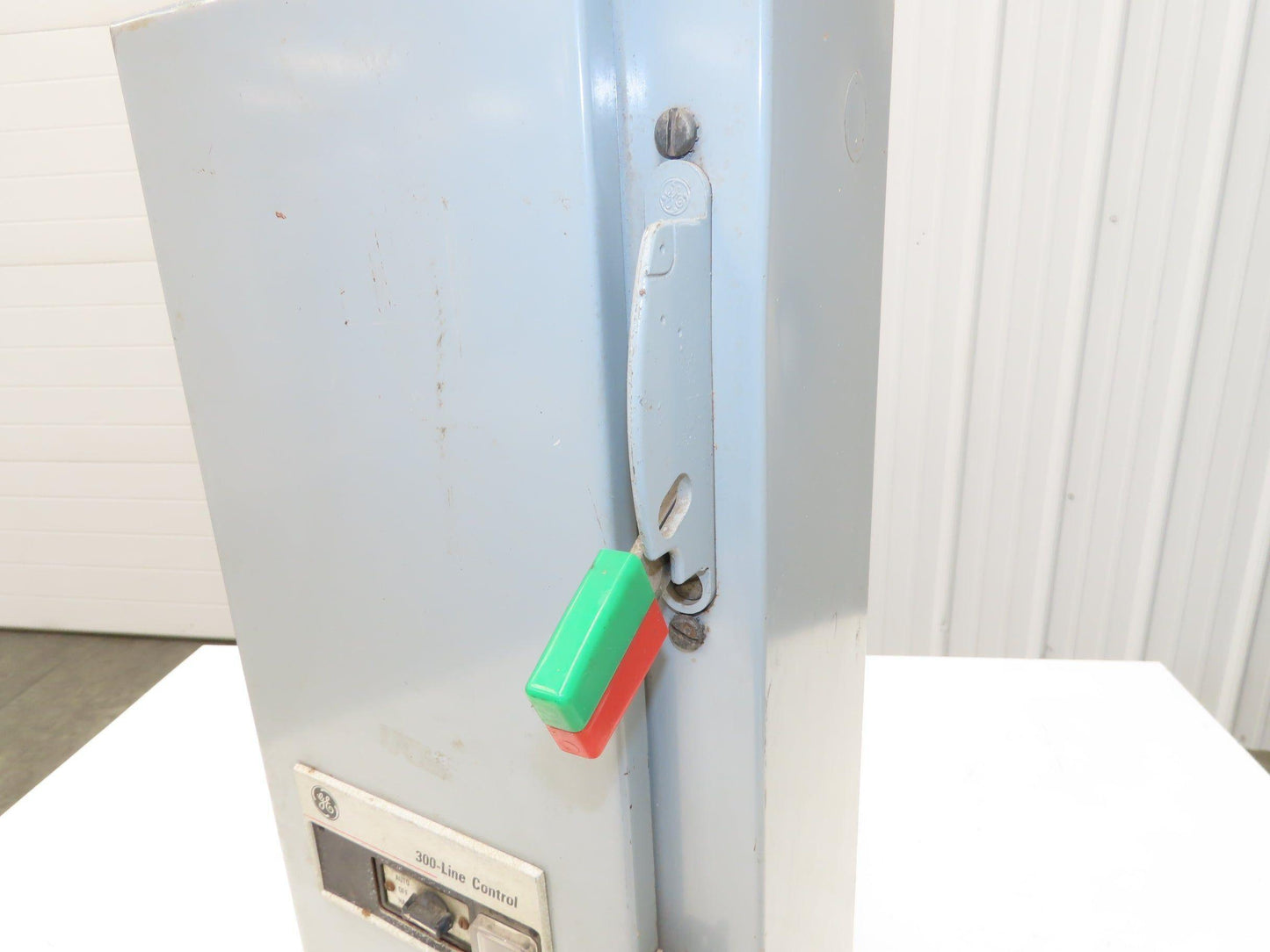 General Electric NP-161815-B Combination Motor Starter Fused 30 Amp 250VAC 10HP