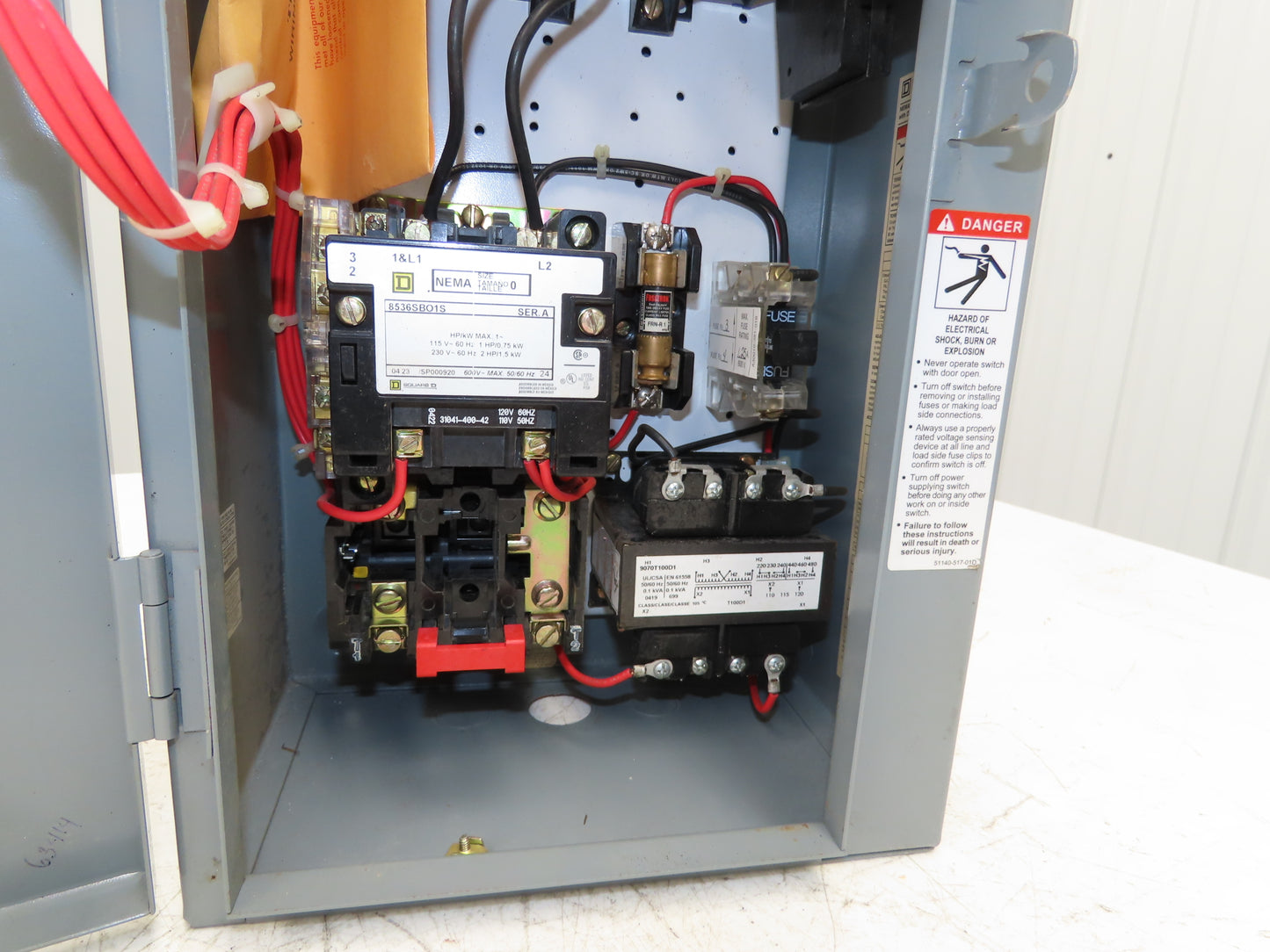 Square D 8538SBG63V80CFF4P1P2TX11 Combination Starter Fusible 30A 600V 3PH 2HP