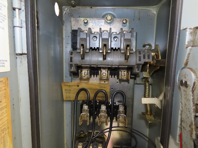 Allen-Bradley 512-BJB-6X-24 Combination Starter Fusible 600V 3PH 10HP 120V Coil