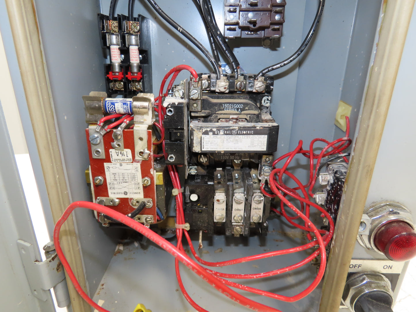 General Electric NP-161815-X Combination Motor Starter Fused 30 Amp 600VAC 10HP