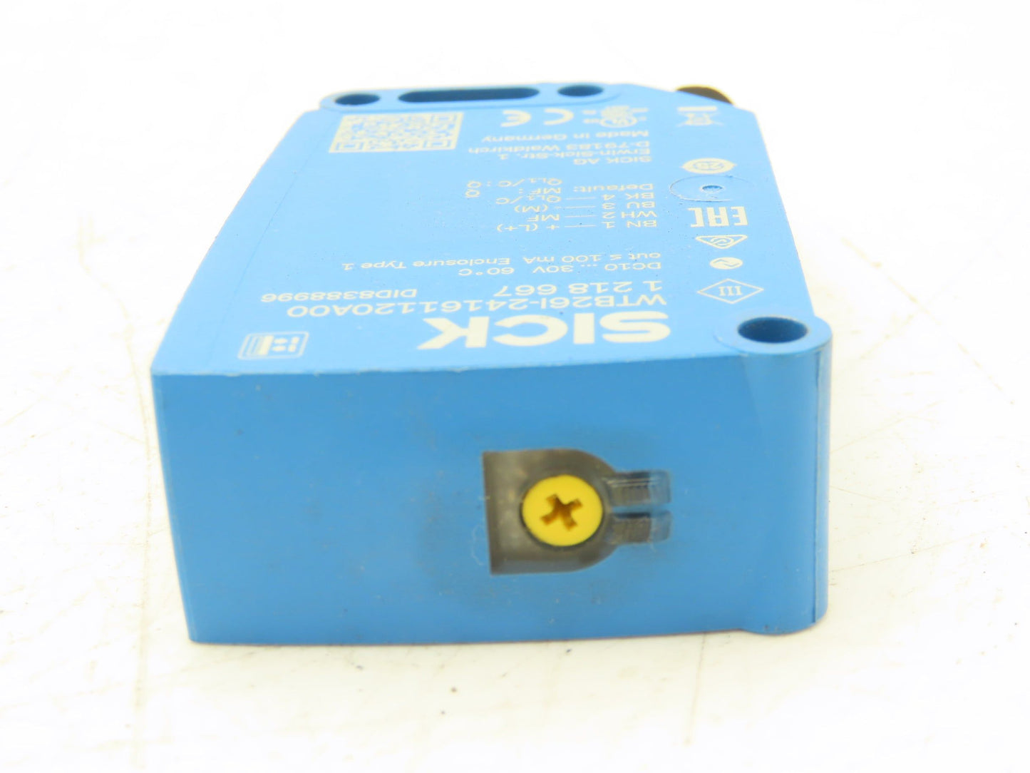 Sick WTB26I-24161120A00 Photoelectric Proximity Sensor 30-2000mm Sensing Range