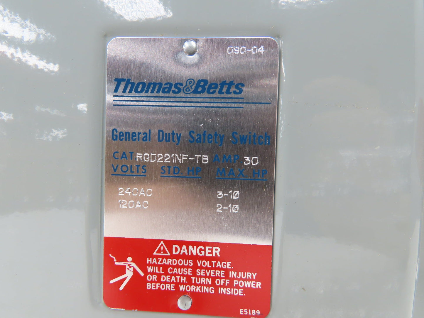 Thomas&Betts RGD221NF-TB General Duty Safety Switch 30A 240VAC 3-10Hp