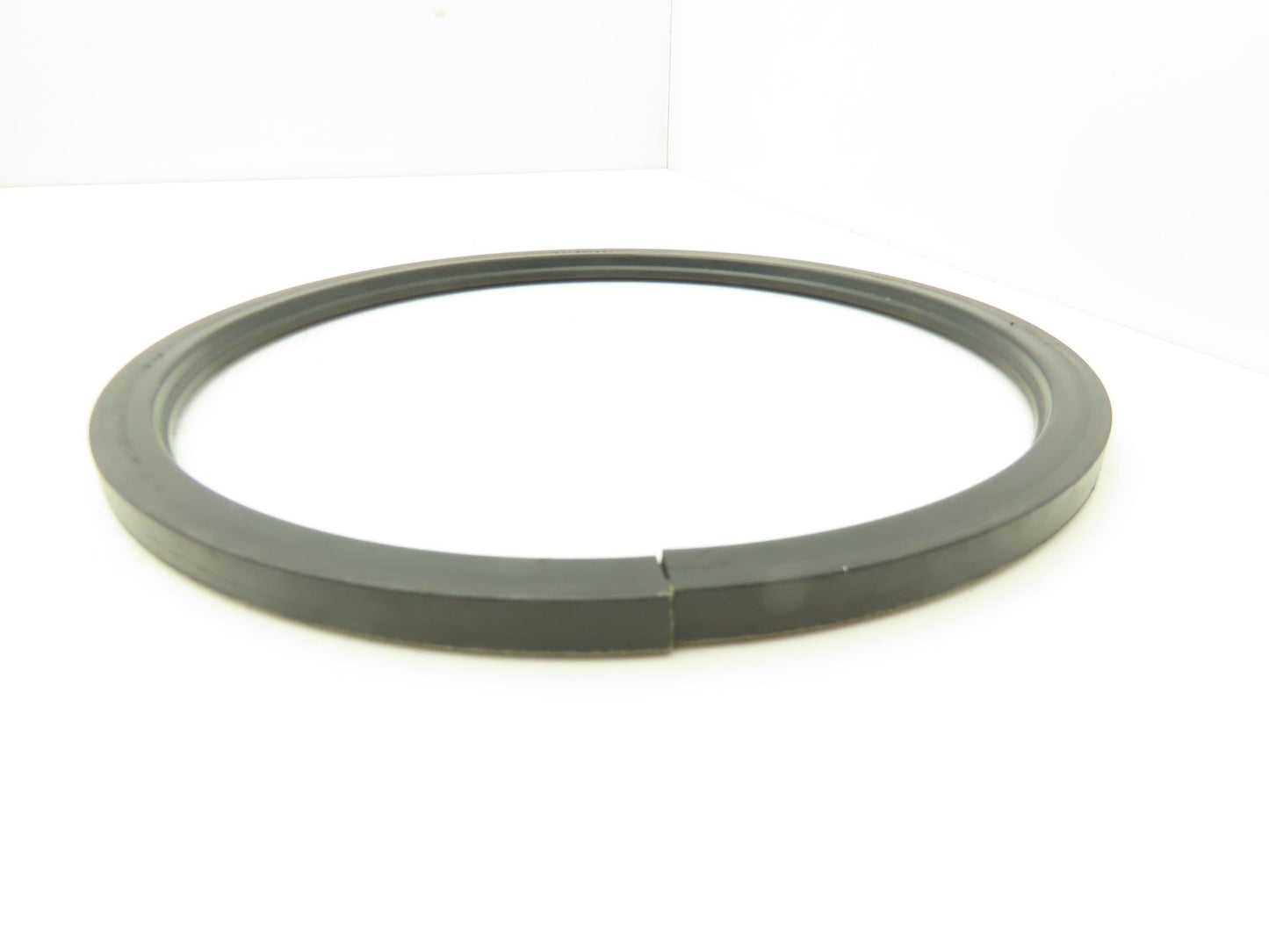 Parker 16364-RUP Split Seal 10" Shaft 11.25" Bore 0.5" D