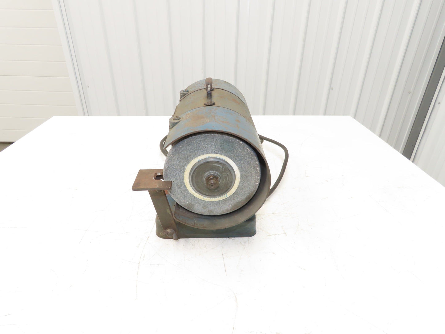 The Cincinnati BEA 102 Vintage 6" Pedestal Grinder 1/4Hp 3450rpm 115V Double-End