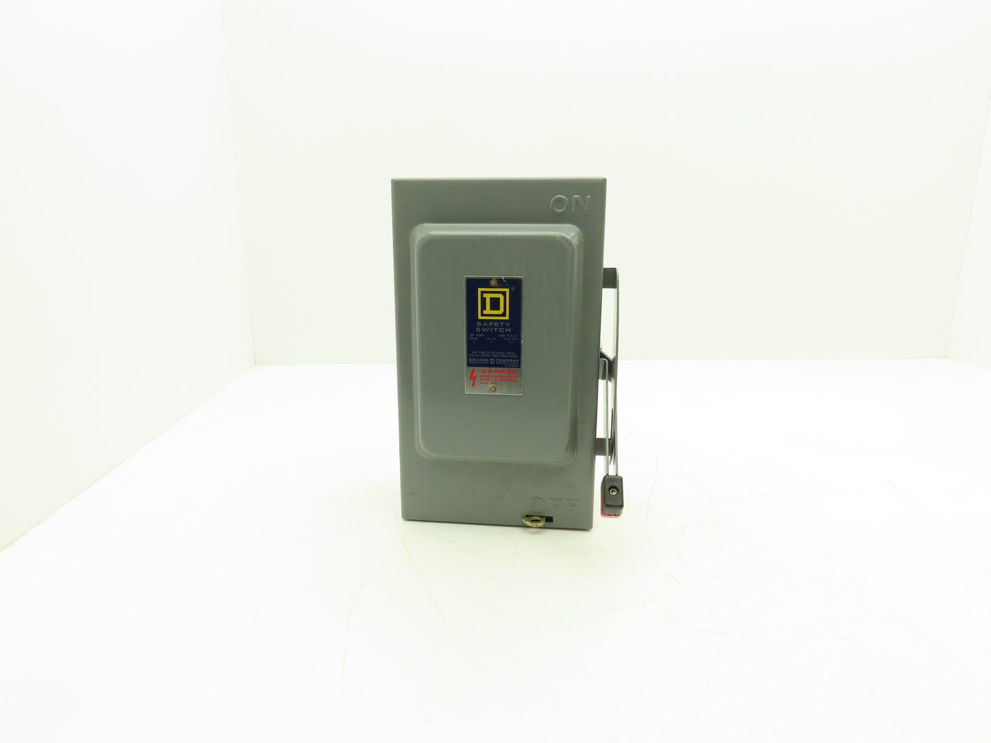 Square D H 321 Fused Safety Disconnect Switch 30A 240VAC 7.5HP 3Ph New
