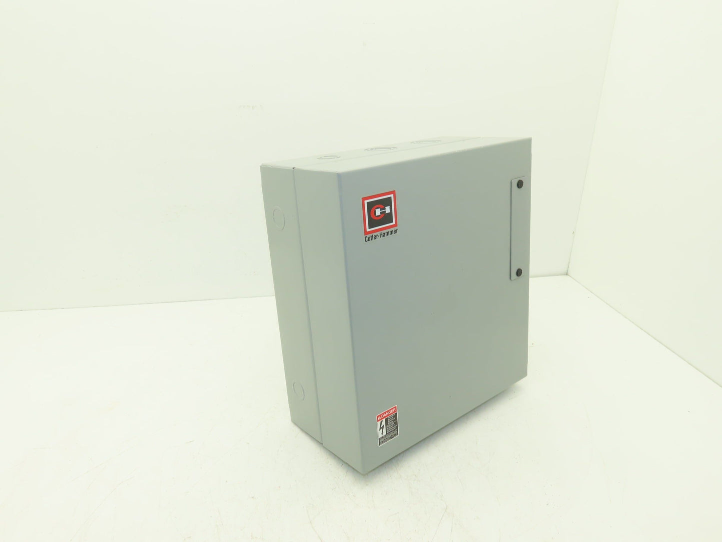Cuttler Hammer ECL03B1AAA Lighting Contactor Electrical Enclosure No Contactors