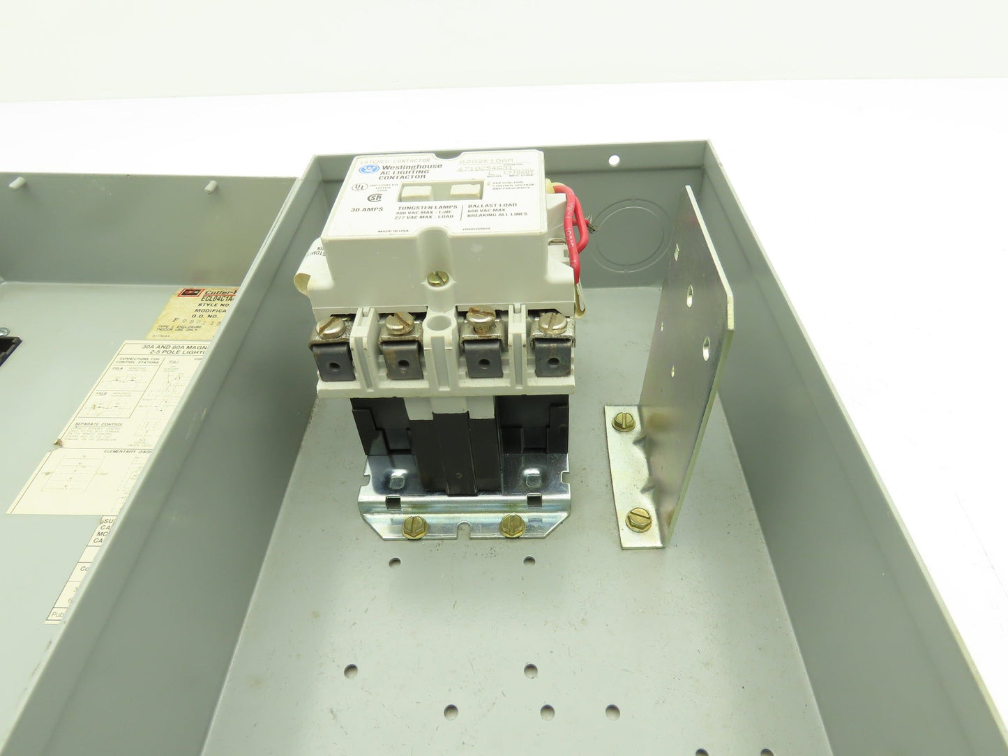 Cuttler Hammer 6710C54G31 ECL04C1A4A Lighting Contactor Electrical Enclosure