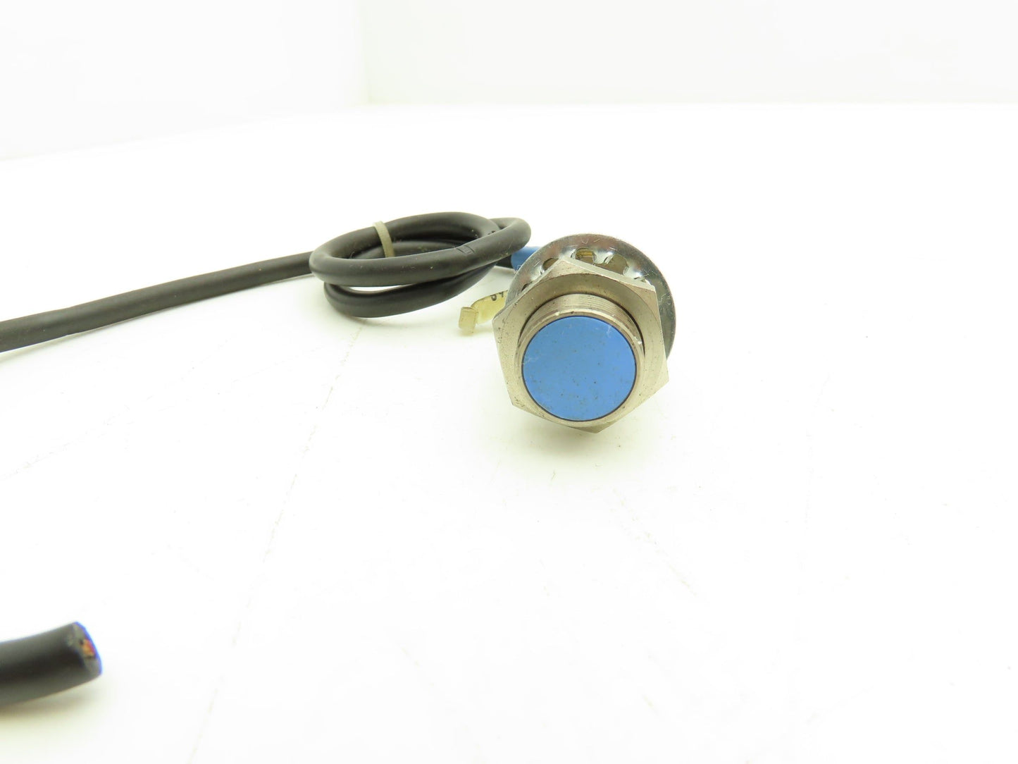 Keyence EV-118M Proximity Sensor Lot of 5