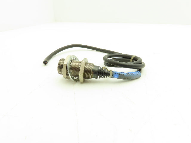 Keyence EV-118M Proximity Sensor Lot of 5