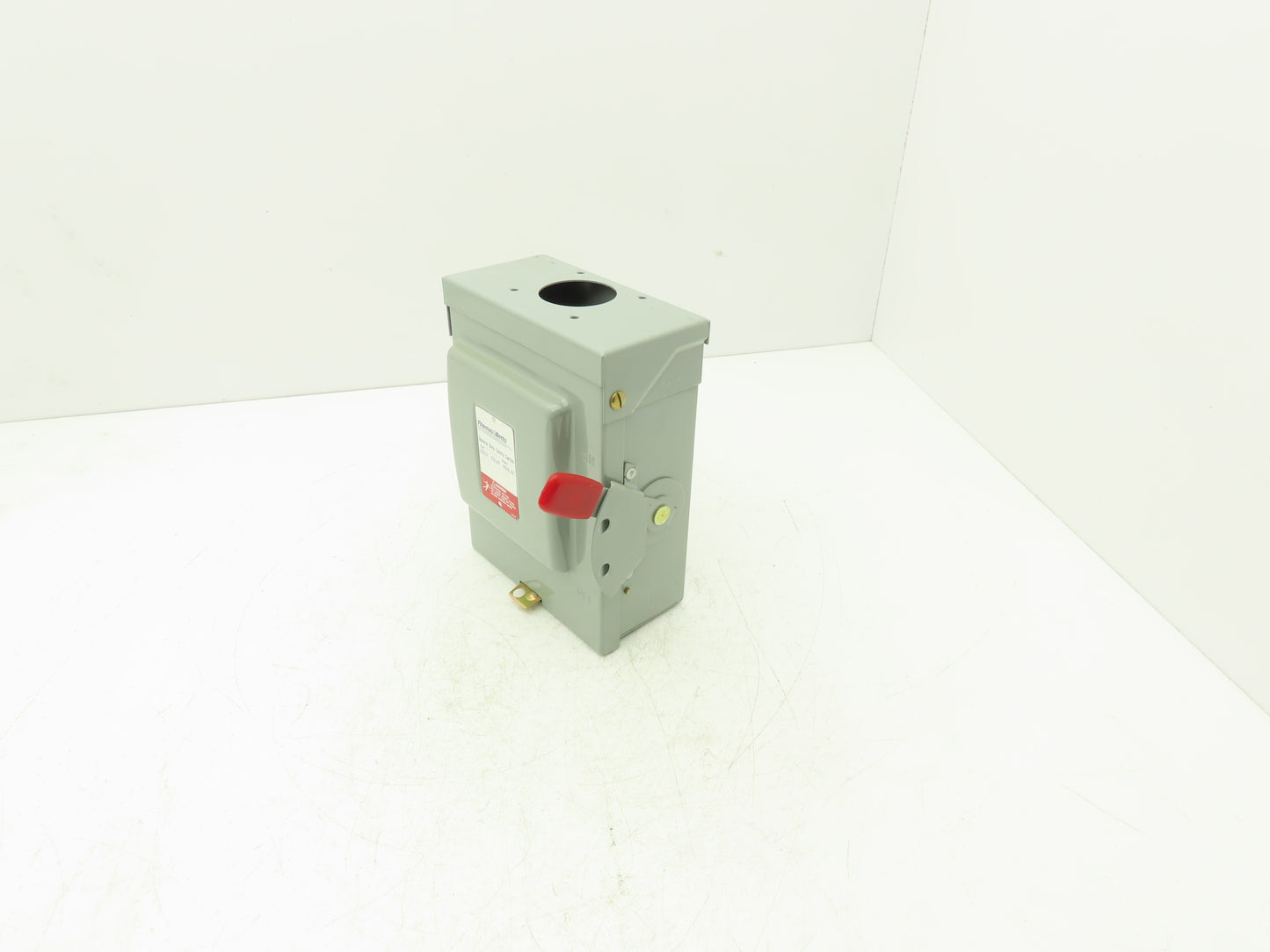 Thomas & Betts RGD221NF-TB Safety Disconnect Switch 30A 240VAC 10HP Non Fused