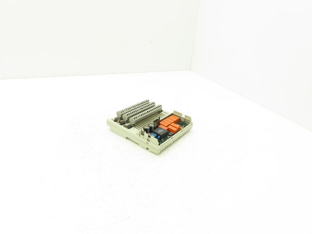 Schneider Electric 170ARM37030 I/O Base 24VDC 10 Inputs 8 Relays No Cover