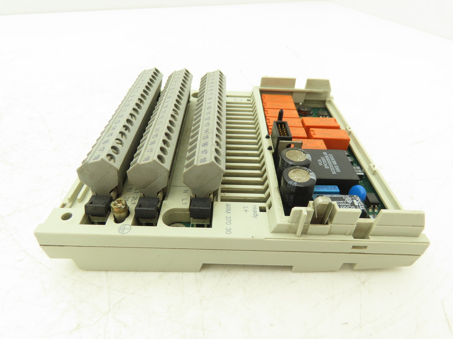 Schneider Electric 170ARM37030 I/O Base 24VDC 10 Inputs 8 Relays No Cover