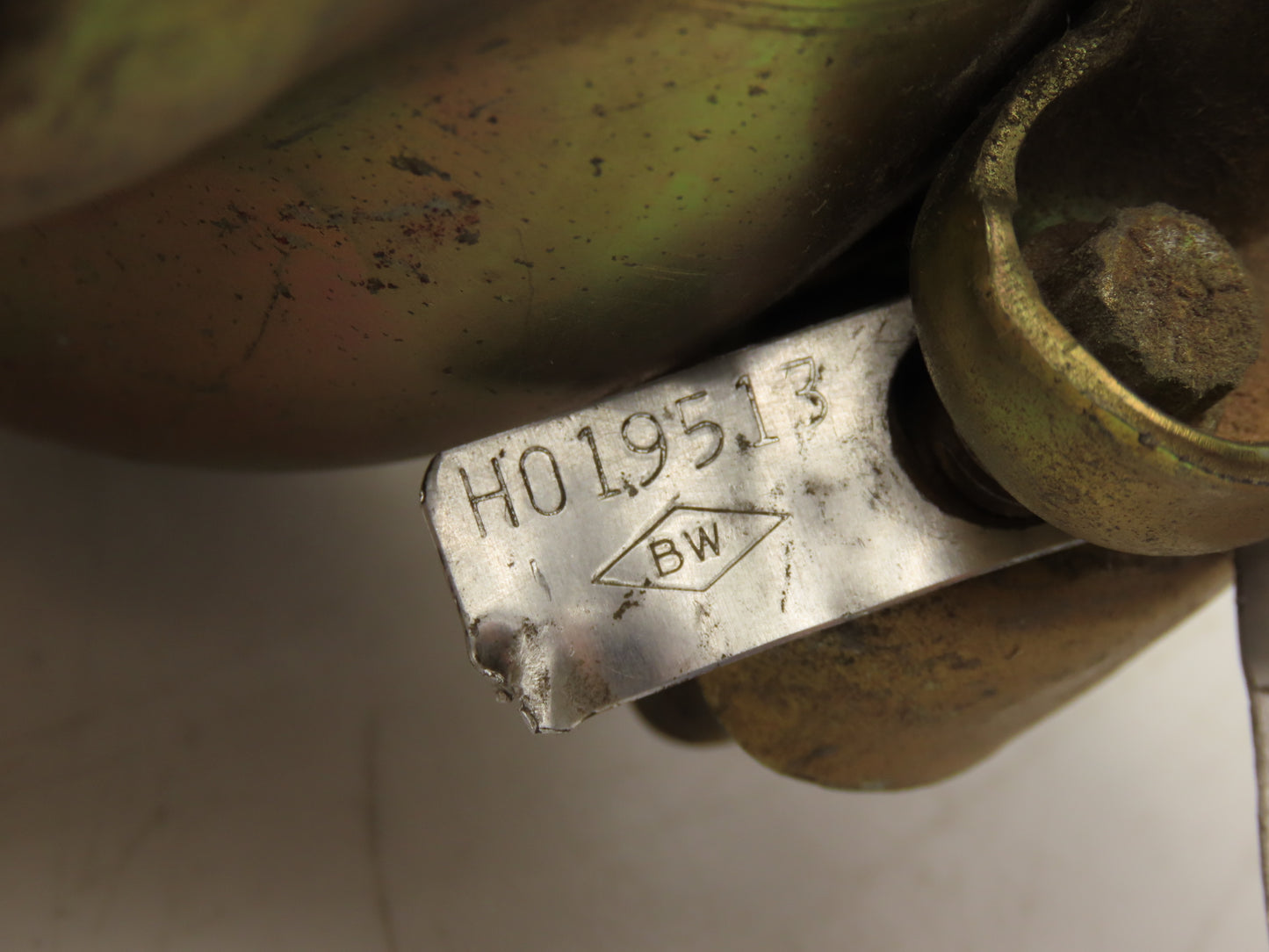 BW H019513 Type 12 Air Brake Service Chamber 1/2"-20 Thread