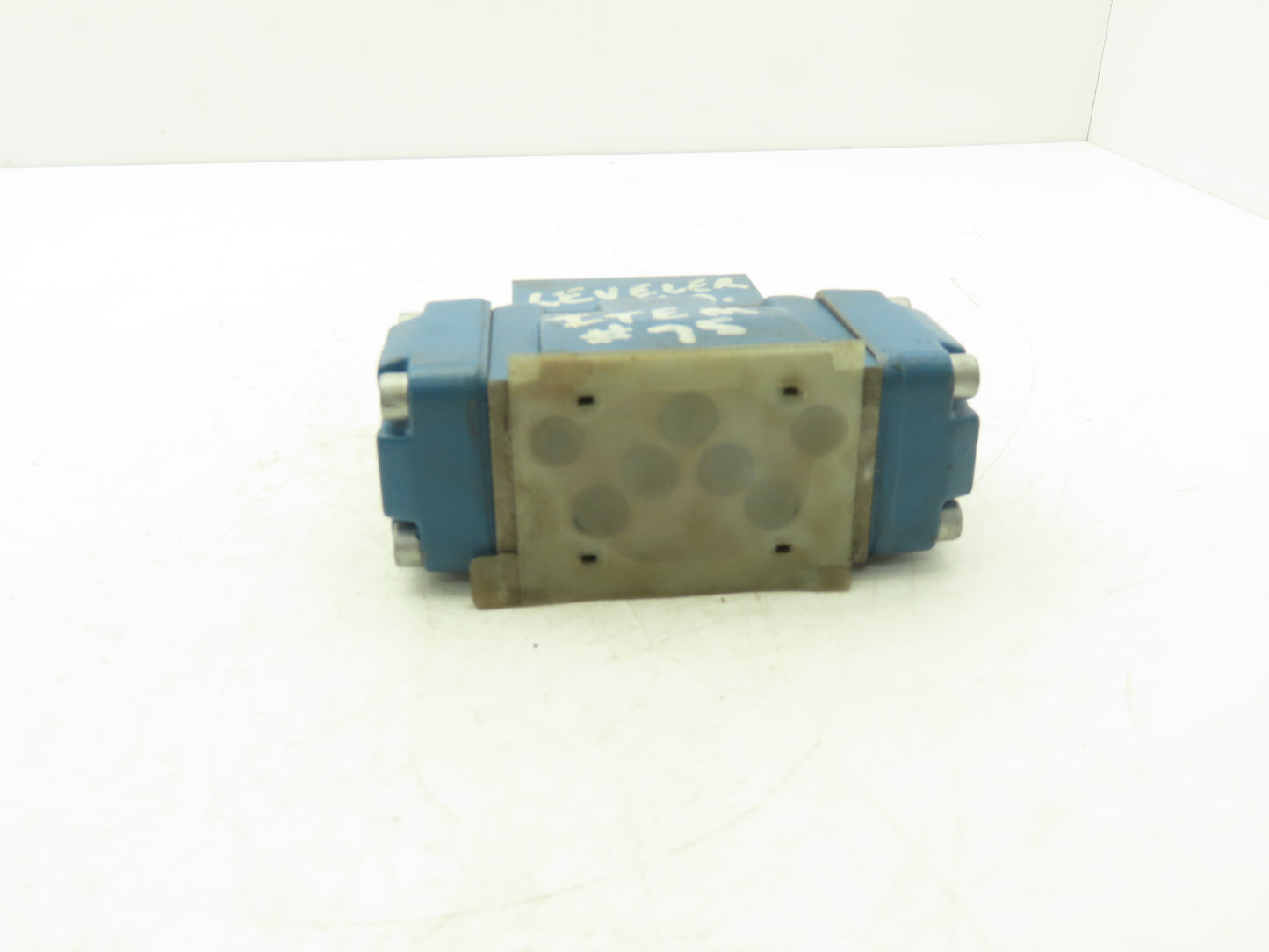 Rexroth 3DR 10 P5-61/200Y/00M Hydraulic Pressure Reducing Valve