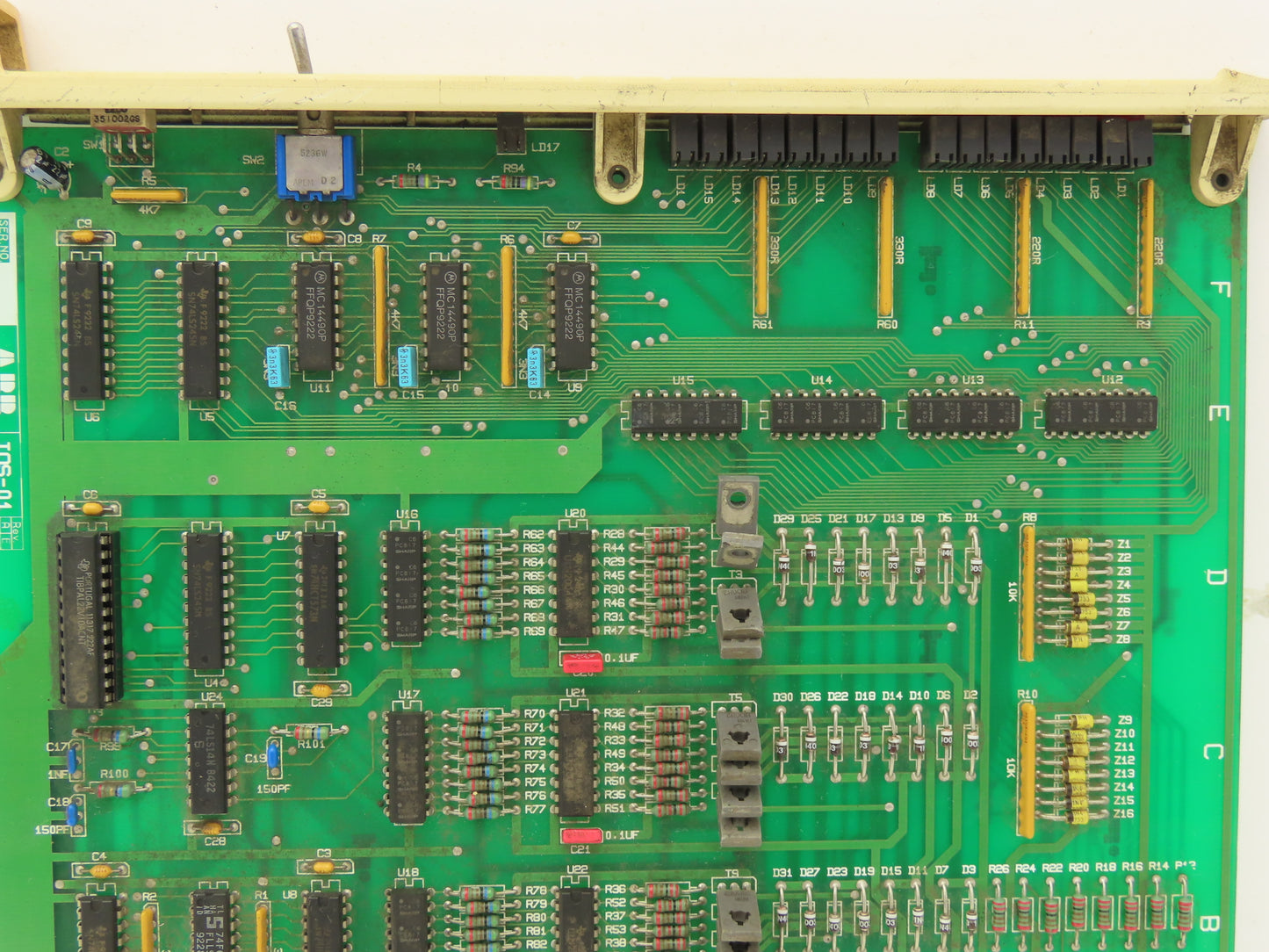 ABB Robotics E-31701 IOS-01 Input Output Board