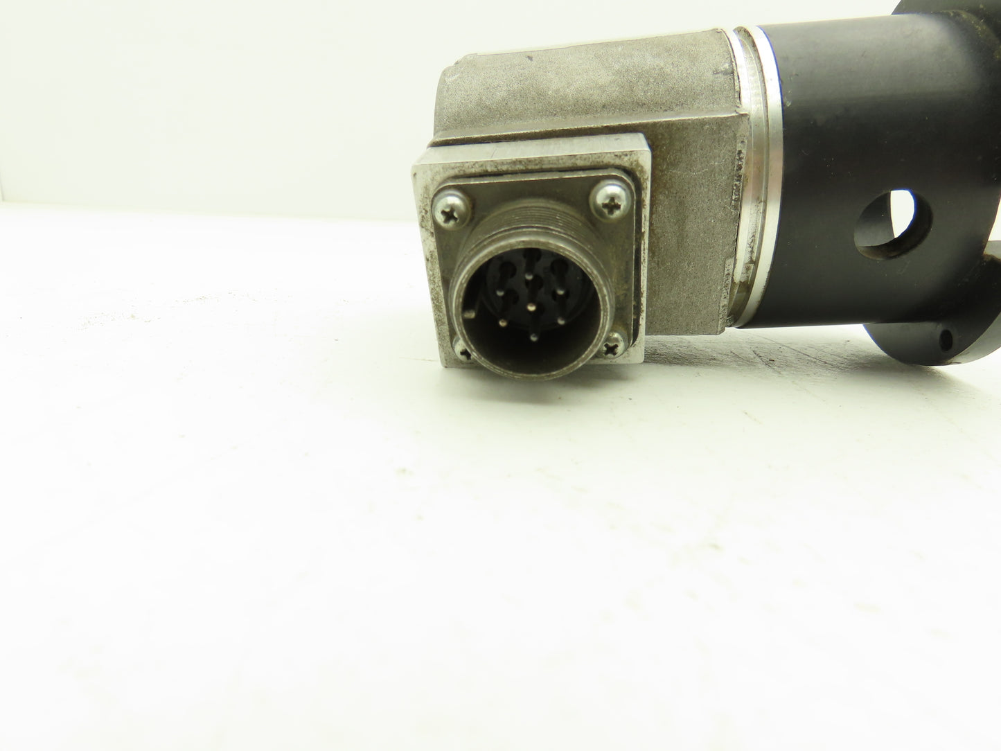 Yaskawa 526B025 Rotary Incremental Encoder