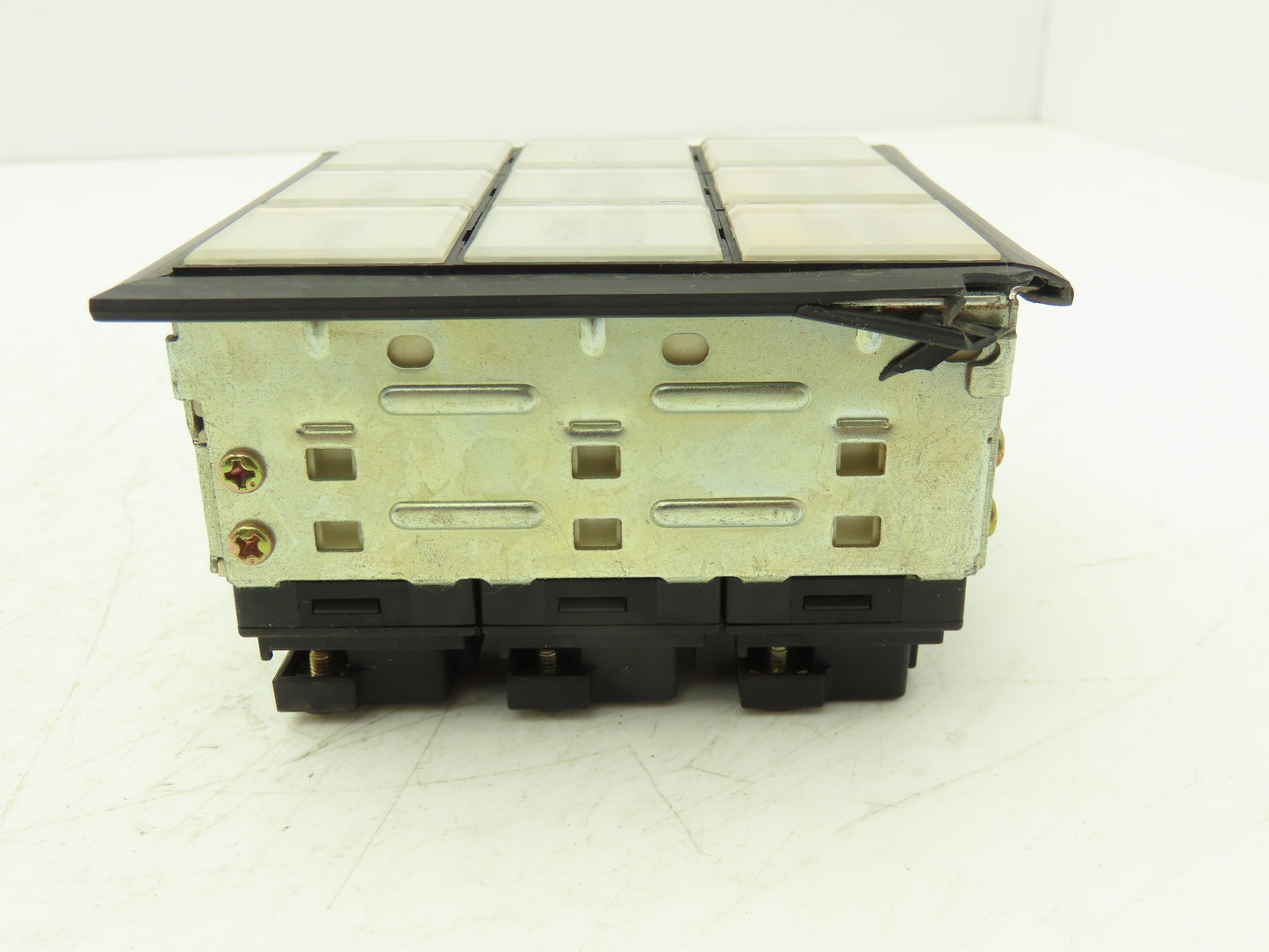 IDEC SLC 30N Annunciator 9-Position 3x3 Layout Lighted Indicator Panel
