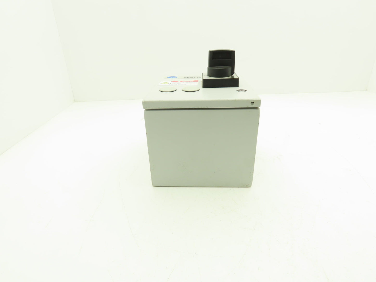 Allen Bradley 103H Motor Starter Enclosure Disconnect 480V 10A 7.5Hp Coil 24VDC