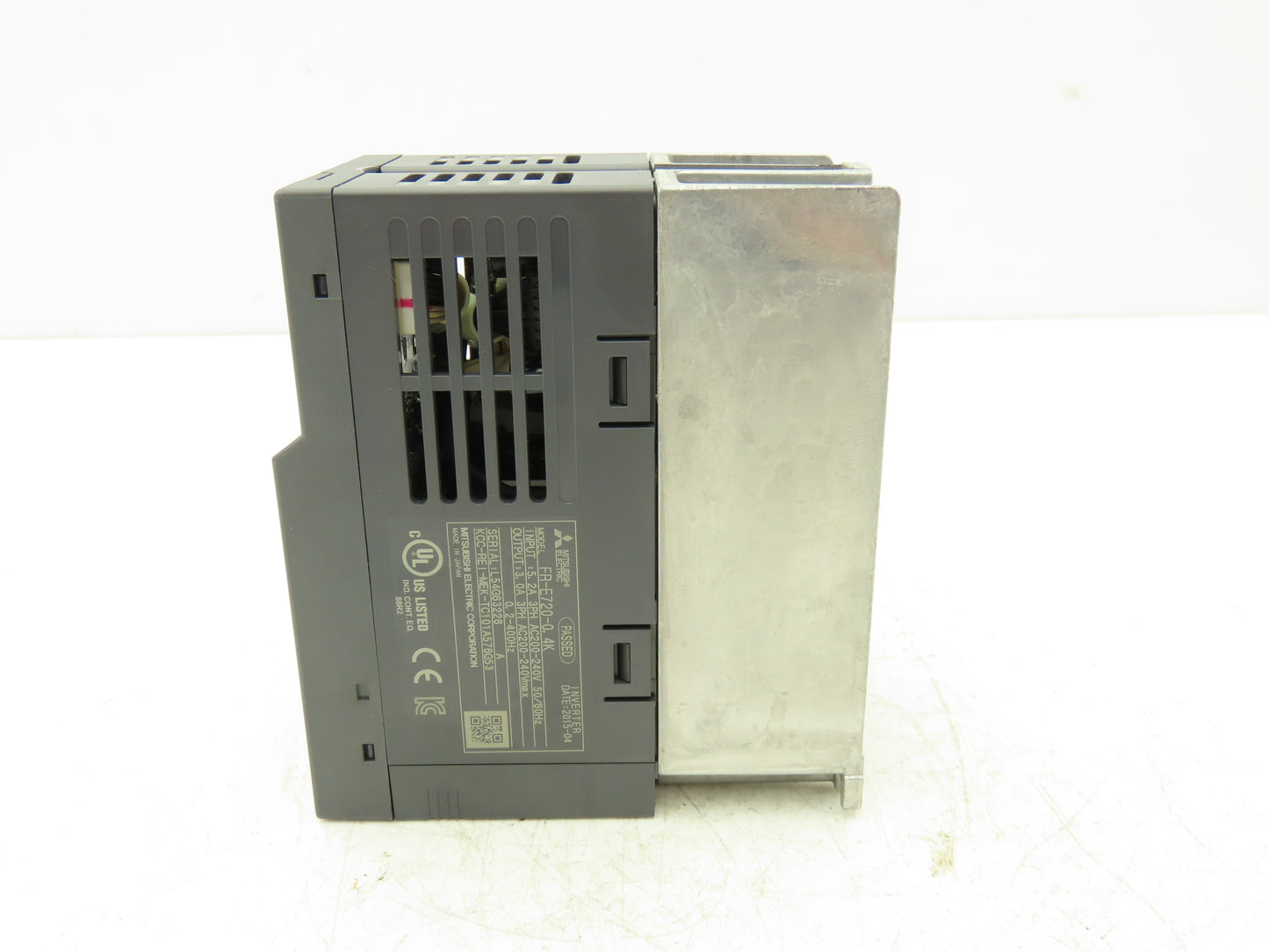Mitsubishi FR-E720-0.4K Variable Frequency Drive Motor Inverter Control 0.4kW