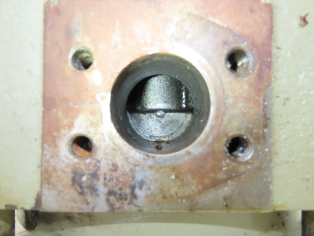 IMO Delaval 272152-004 CIG Series Hydraulic Gear Pump 2-Bolt SAE 65mm Shaft