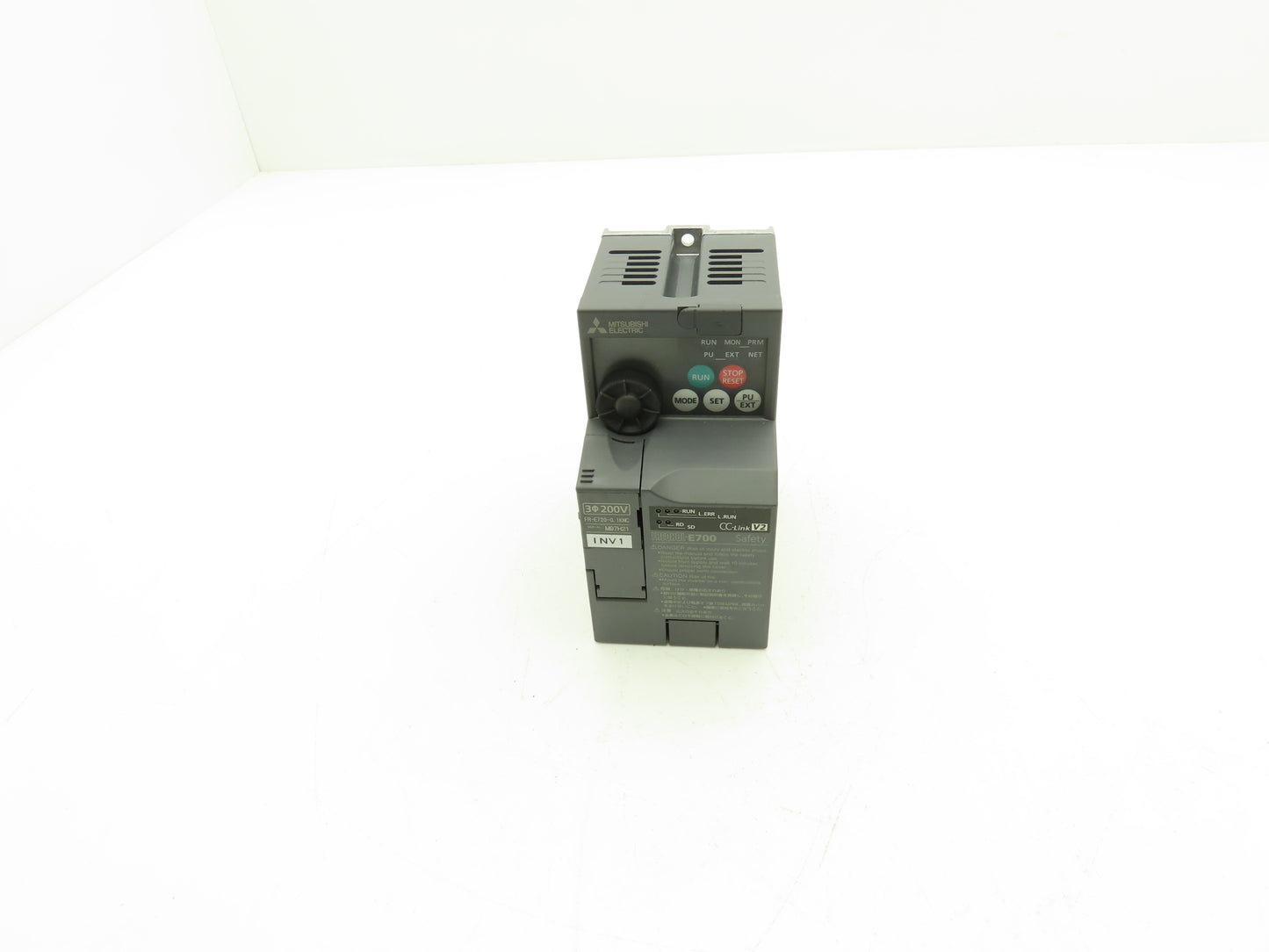 Mitsubishi FR-E720-0.1KNC Variable Frequency Drive Motor Inverter Control 0.1kW