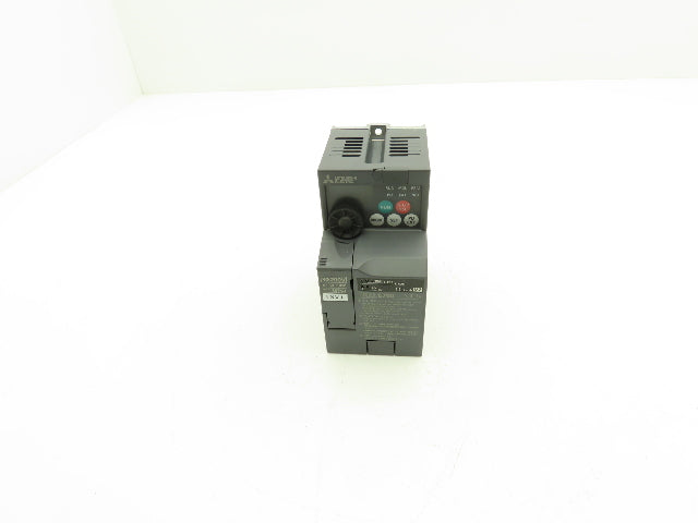 Mitsubishi FR-E720-0.1KNC Variable Frequency Drive Motor Inverter Control 0.1kW