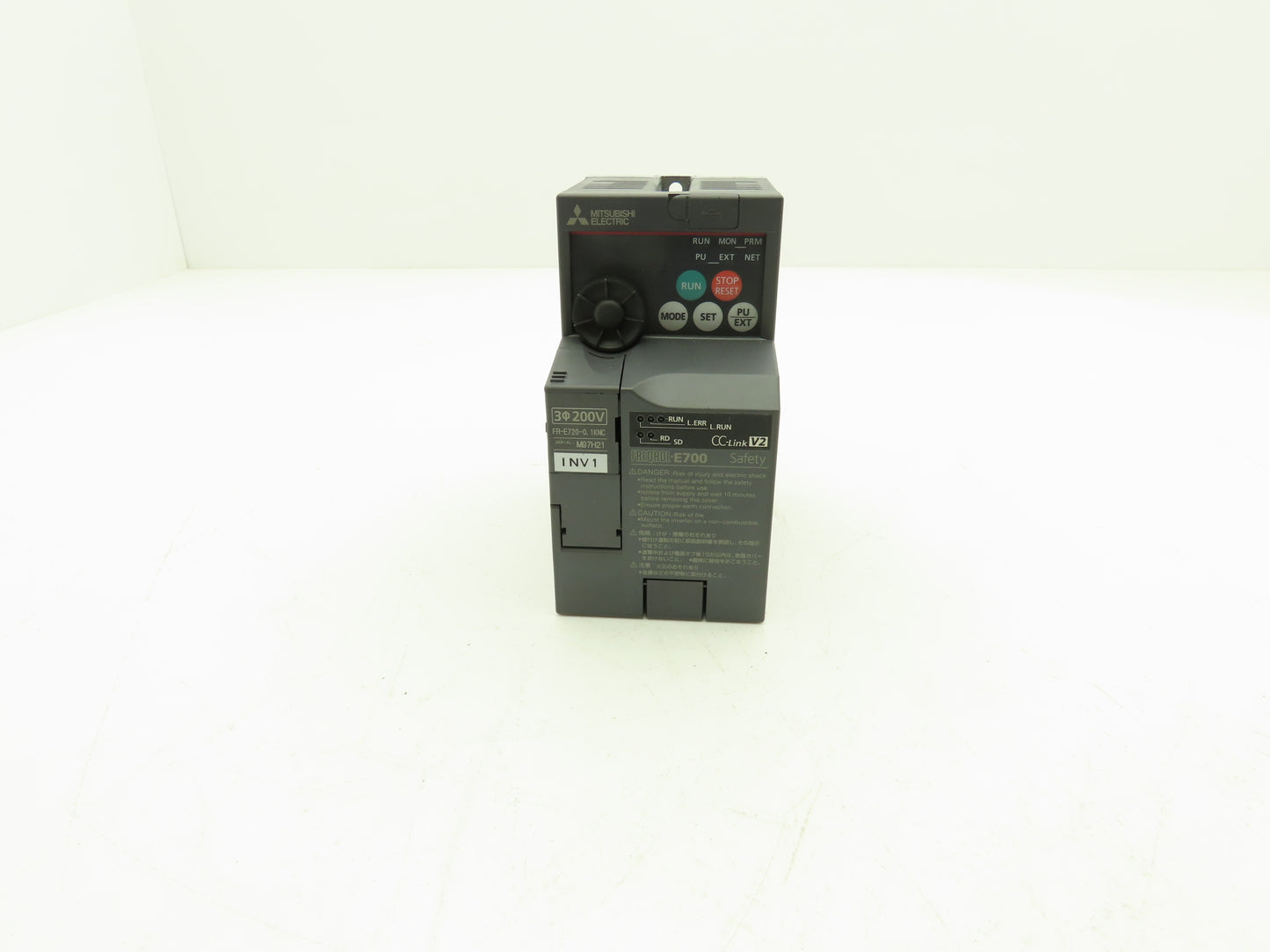 Mitsubishi FR-E720-0.1KNC Variable Frequency Drive Motor Inverter Control 0.1kW