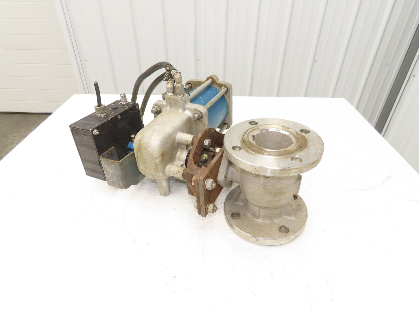 Jamesbury 3" 5150 313600TT Ball Valve Flanged w/Pneumatic Actuator & Positioner