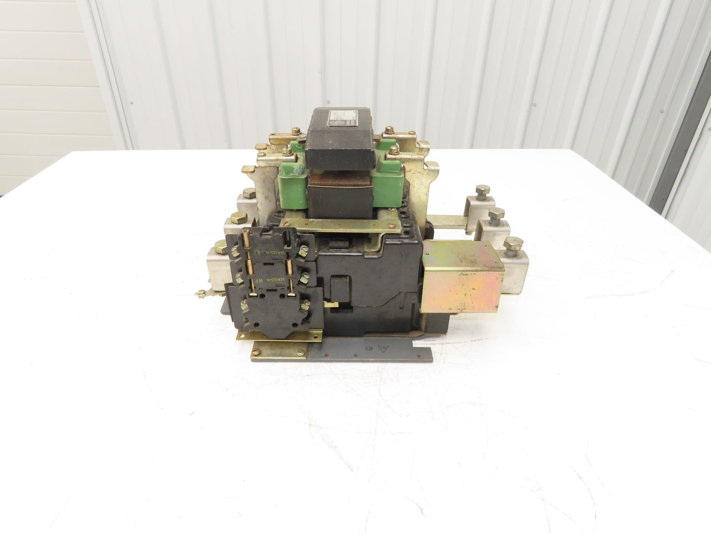 General Electric CR205G000AJA Motor Starter Contactor 200Hp 600VAC 3Ph